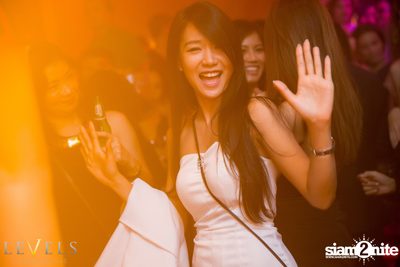 ปาร์ตี้คืนวันเสาร์ ที่ร้าน เลเวล คลับ, สุขุมวิท ซอย 11 — photo 80