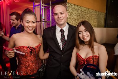 ELLY G ที่ เลเวลส์ — photo 74