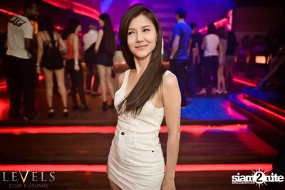 ELLY G ที่ เลเวลส์ — photo 108