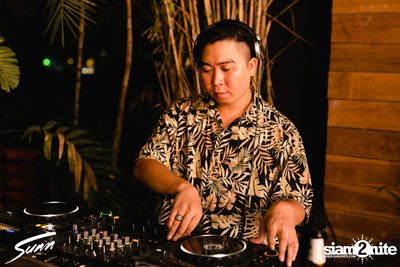Sunn Presents: Miguel Campbell ที่ ไลฟ์ อาร์ซีเอ — photo 3