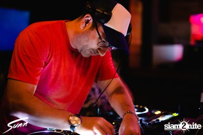 Sunn Presents: Miguel Campbell ที่ ไลฟ์ อาร์ซีเอ — photo 10