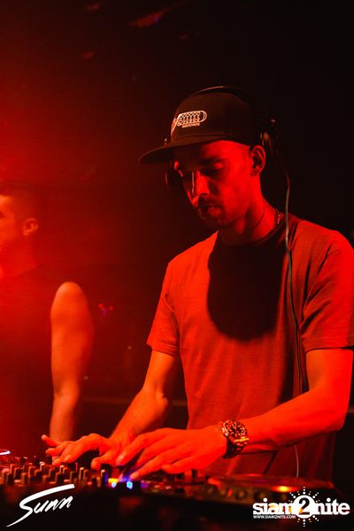 Sunn Presents: Miguel Campbell ที่ ไลฟ์ อาร์ซีเอ — photo 103