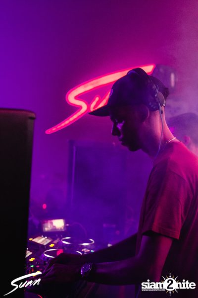 Sunn Presents: Miguel Campbell ที่ ไลฟ์ อาร์ซีเอ — photo 136