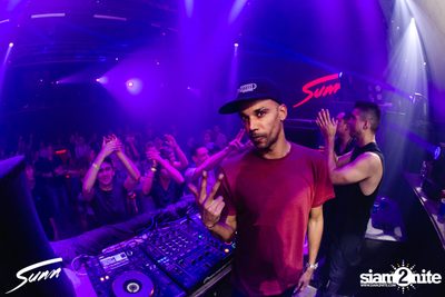 Sunn Presents: Miguel Campbell ที่ ไลฟ์ อาร์ซีเอ — photo 200