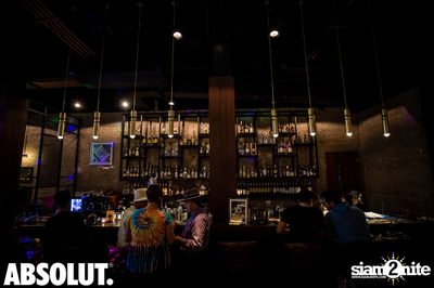  Metro's Crazy Hats Revolution at CHOW Cafe & Bar — photo 17