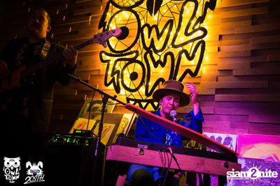 Atom & Ammy The Bottom Blues at Owl Town Bar — photo 88