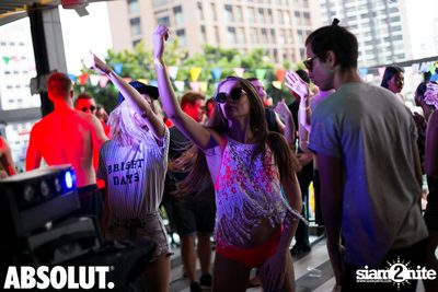 BLAST! Pool Party ที่ ดับเบิ้ลทรี บาย ฮิลตัน — photo 51