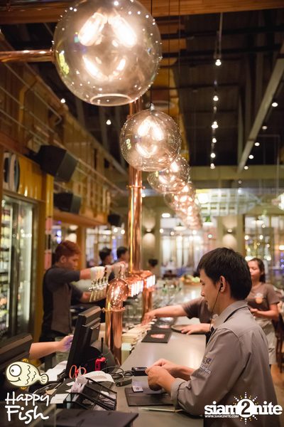 ปาร์ตี้คืนวันเสาร์ที่ร้าน แฮปปี้ ฟิช, เอเชีย ทีค เดอะ ริเวอร์ฟร้อนท์ — photo 39