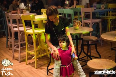 ปาร์ตี้คืนวันเสาร์ที่ร้าน แฮปปี้ ฟิช, เอเชีย ทีค เดอะ ริเวอร์ฟร้อนท์ — photo 41