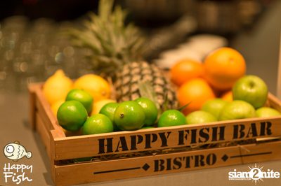 คืนวันศุกร์ ที่ร้าน แฮปปี้ ฟิช, เอเชีย ทีค เดอะ ริเวอร์ฟร้อนท์ — photo 28