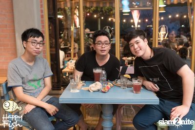 คืนวันศุกร์ ที่ร้าน แฮปปี้ ฟิช, เอเชีย ทีค เดอะ ริเวอร์ฟร้อนท์ — photo 37