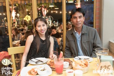 คืนวันศุกร์ ที่ร้าน แฮปปี้ ฟิช, เอเชีย ทีค เดอะ ริเวอร์ฟร้อนท์ — photo 38