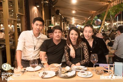 คืนวันศุกร์ ที่ร้าน แฮปปี้ ฟิช, เอเชีย ทีค เดอะ ริเวอร์ฟร้อนท์ — photo 42