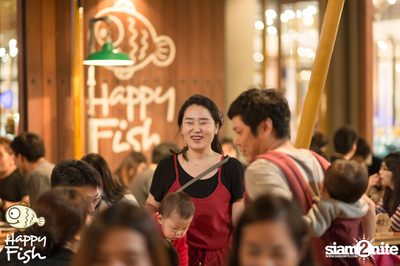 คืนวันศุกร์ ที่ร้าน แฮปปี้ ฟิช, เอเชีย ทีค เดอะ ริเวอร์ฟร้อนท์ — photo 45