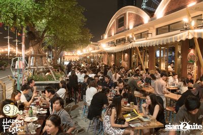 คืนวันศุกร์ ที่ร้าน แฮปปี้ ฟิช, เอเชีย ทีค เดอะ ริเวอร์ฟร้อนท์ — photo 53