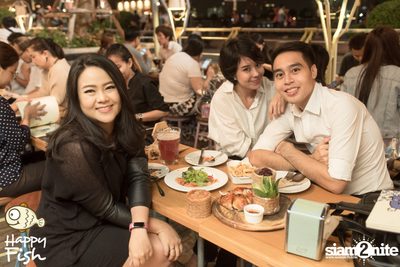 คืนวันศุกร์ ที่ร้าน แฮปปี้ ฟิช, เอเชีย ทีค เดอะ ริเวอร์ฟร้อนท์ — photo 56