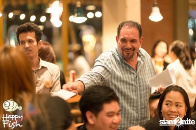 คืนวันศุกร์ ที่ร้าน แฮปปี้ ฟิช, เอเชีย ทีค เดอะ ริเวอร์ฟร้อนท์ — photo 62
