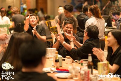 คืนวันศุกร์ ที่ร้าน แฮปปี้ ฟิช, เอเชีย ทีค เดอะ ริเวอร์ฟร้อนท์ — photo 66