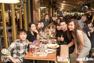 คืนวันศุกร์ ที่ร้าน แฮปปี้ ฟิช, เอเชีย ทีค เดอะ ริเวอร์ฟร้อนท์ — photo 70