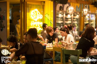 คืนวันศุกร์ ที่ร้าน แฮปปี้ ฟิช, เอเชีย ทีค เดอะ ริเวอร์ฟร้อนท์ — photo 74