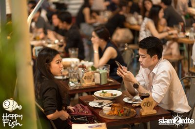 คืนวันศุกร์ ที่ร้าน แฮปปี้ ฟิช, เอเชีย ทีค เดอะ ริเวอร์ฟร้อนท์ — photo 82