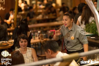 คืนวันศุกร์ ที่ร้าน แฮปปี้ ฟิช, เอเชีย ทีค เดอะ ริเวอร์ฟร้อนท์ — photo 84