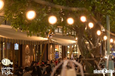 คืนวันศุกร์ ที่ร้าน แฮปปี้ ฟิช, เอเชีย ทีค เดอะ ริเวอร์ฟร้อนท์ — photo 88