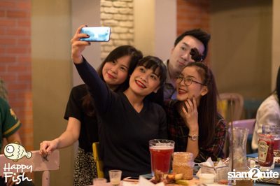คืนวันศุกร์ ที่ร้าน แฮปปี้ ฟิช, เอเชีย ทีค เดอะ ริเวอร์ฟร้อนท์ — photo 105