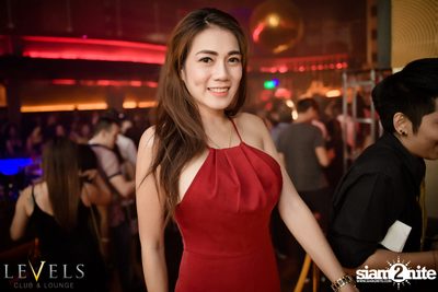 Ladies Night ที่ร้าน เลเวล, สุขุมวิท 11 — photo 2