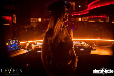 Ladies Night ที่ร้าน เลเวล, สุขุมวิท 11 — photo 14