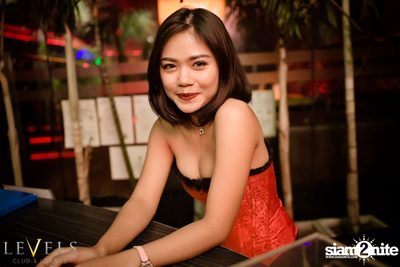 Ladies Night ที่ร้าน เลเวล, สุขุมวิท 11 — photo 36