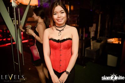 Ladies Night ที่ร้าน เลเวล, สุขุมวิท 11 — photo 37