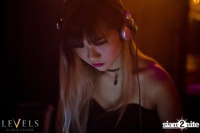 DJ UNIC ที่ เลเวลส์ — photo 4
