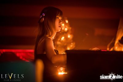 DJ UNIC ที่ เลเวลส์ — photo 6