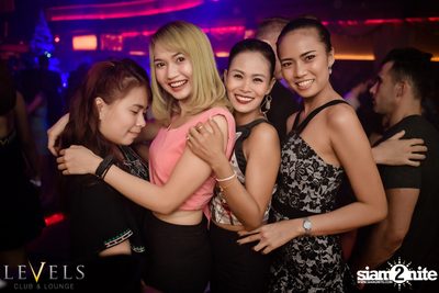 DJ UNIC ที่ เลเวลส์ — photo 9