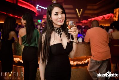DJ UNIC ที่ เลเวลส์ — photo 35