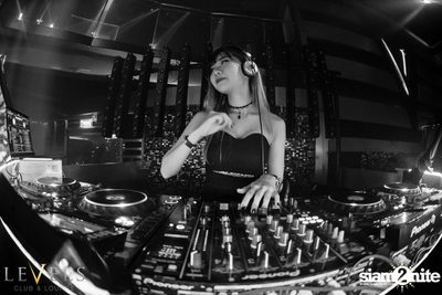 DJ UNIC ที่ เลเวลส์ — photo 58