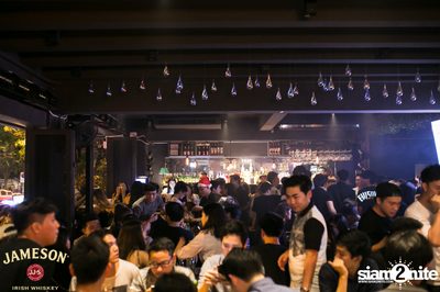 คืนวันศุกร์ ที่ร้าน เท เอกมัย — photo 14