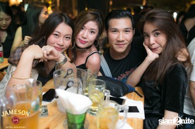 คืนวันศุกร์ ที่ร้าน เท เอกมัย — photo 19
