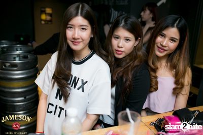 คืนวันศุกร์ ที่ร้าน เท เอกมัย — photo 28