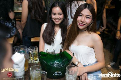คืนวันศุกร์ ที่ร้าน เท เอกมัย — photo 30