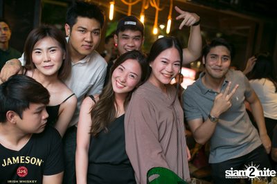 คืนวันศุกร์ ที่ร้าน เท เอกมัย — photo 32