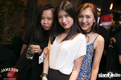 คืนวันศุกร์ ที่ร้าน เท เอกมัย — photo 34