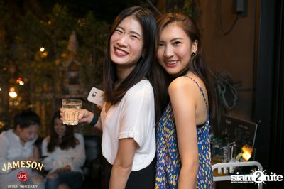 คืนวันศุกร์ ที่ร้าน เท เอกมัย — photo 36
