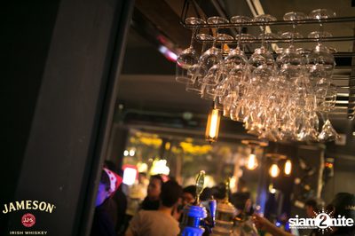 คืนวันศุกร์ ที่ร้าน เท เอกมัย — photo 53