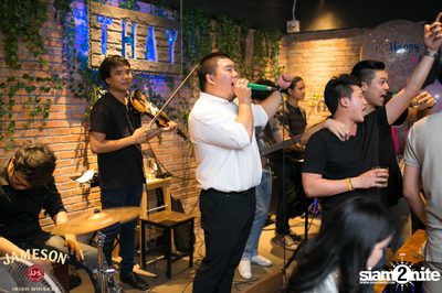 คืนวันศุกร์ ที่ร้าน เท เอกมัย — photo 57