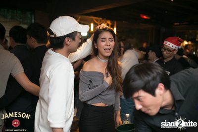 คืนวันศุกร์ ที่ร้าน เท เอกมัย — photo 60