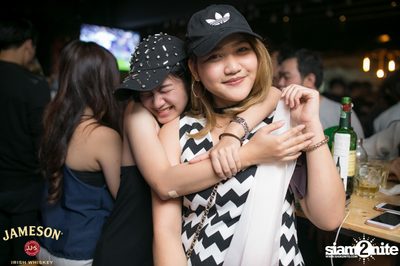คืนวันศุกร์ ที่ร้าน เท เอกมัย — photo 72
