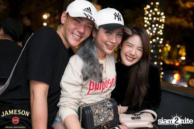 คืนวันศุกร์ ที่ร้าน เท เอกมัย — photo 78