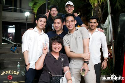 คืนวันศุกร์ ที่ร้าน เท เอกมัย — photo 79